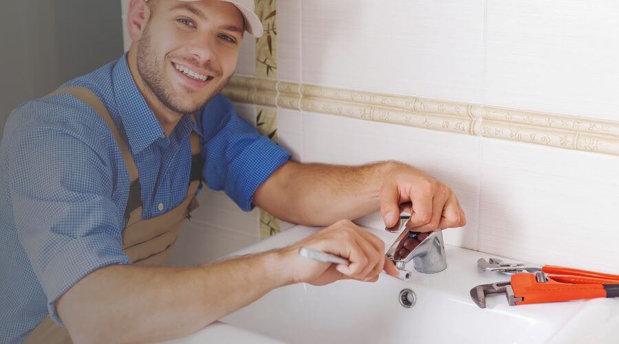 Local expert plumbing services in Pledger, TX